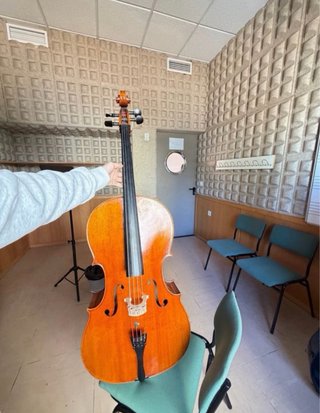 Violonchelo 4/4  y arco