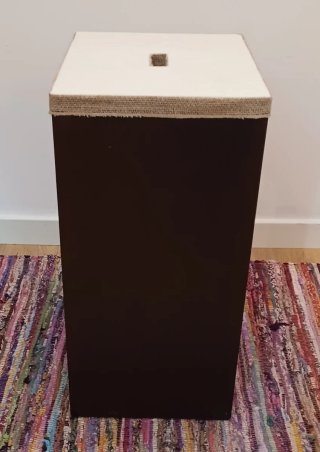 Mesa auxiliar para té o lectura