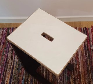 Mesa auxiliar para té o lectura