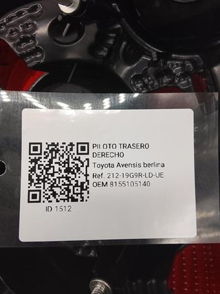 Piloto tras der 8155105140 toyota avensis 1512