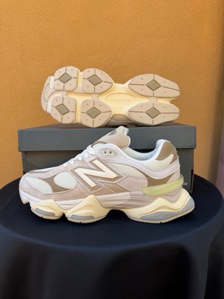 New Balance 9060 Beige/Bianco Tg 39.5 Nuove