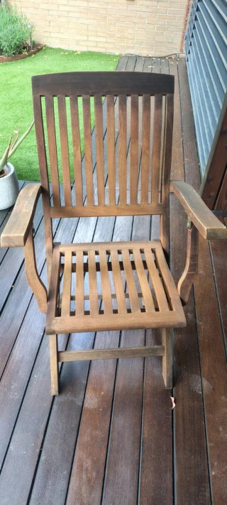 #Conjunto Mesa y Sillas Madera Jardín con cojines