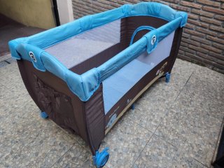 Cuna de viaje con colchón de regalo