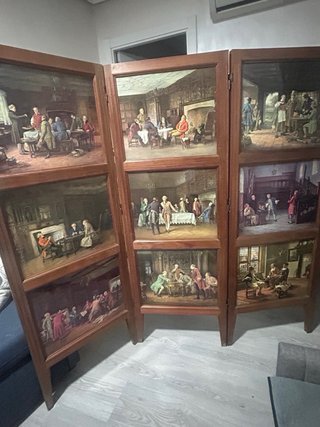 Biombo de madera con pinturas