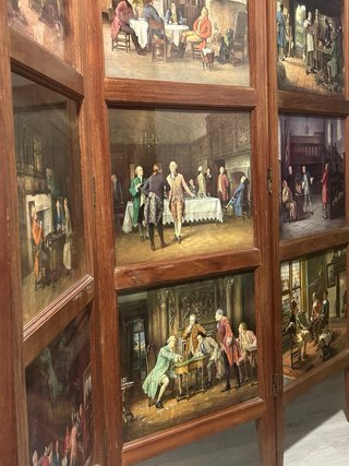 Biombo de madera con pinturas