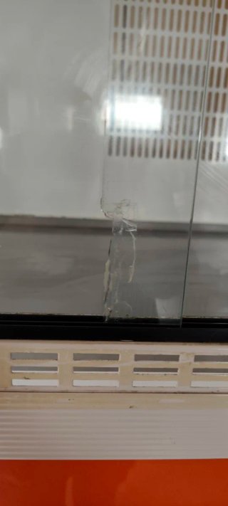 Vitrina para reptiles de cristal y metal