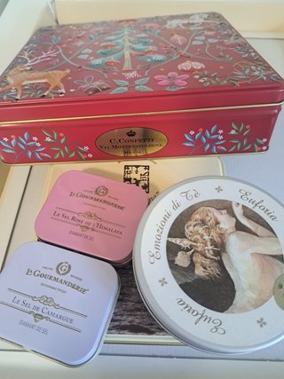 Lotto 5 scatole in latta decorative