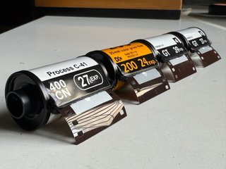 Carretes de película 35mm vacíos (Agfa, Kodak)