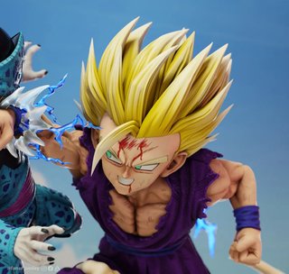 Figura Resina Gohan vs Cell Jr DBZ