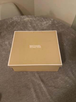 Deportivas Michael Kors Blancas y Rojas