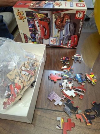 Puzzle Disney Pixar Cars 50 Pcs y Avengers 48 pcs