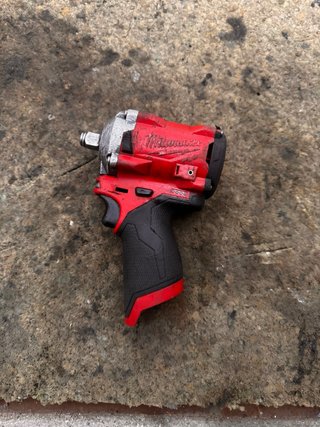 Pistola de impacto Milwaukee fiwf12