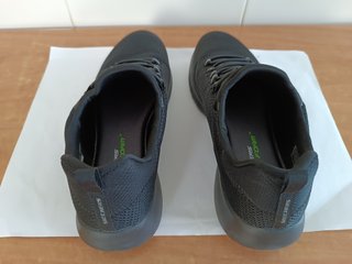 Zapatillas Skechers Negras