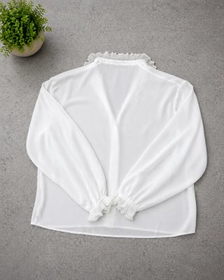 Zara White Blouse – Size S – Elegant Details