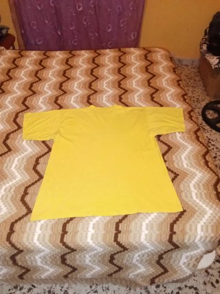 Camiseta amarilla manga corta