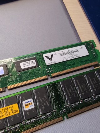 2 Memorias RAM SDRAM