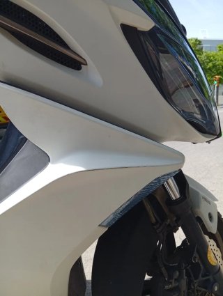 Kymco K-XCT 125i ABS blanca. Hospitalet-Barcelona