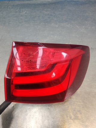 Piloto trasero derecho bmw 63217203234 5 1635