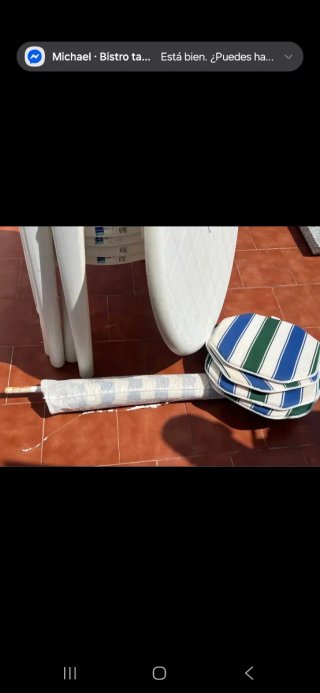 Juego de jardín de plástico blanco