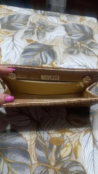 Pochette borsa elegante dorata