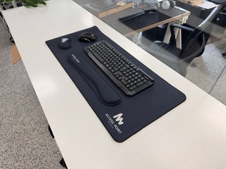 Alfombrilla Gaming  con Reposamuñecas y Mousepad