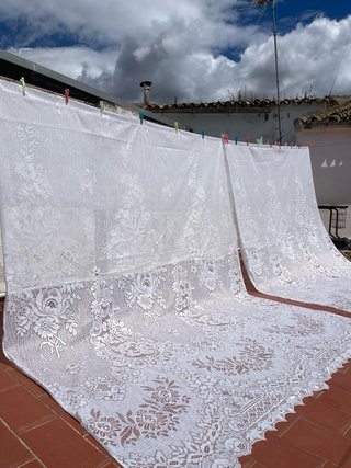 Mucha tela de encaje antigua 2 cortinas PRECIOSAS