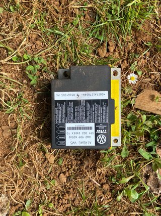 Centralita Airbag VW5 TRW 600 909 605 AD
