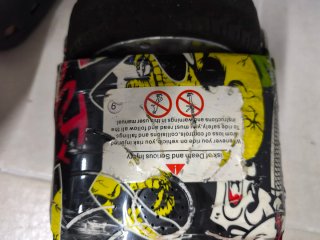 Patinete eléctrico graffiti