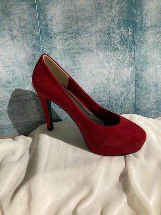 Zapatos de tacón Obseli rojos