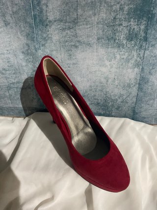 Zapato de tacón Ousei rojo
