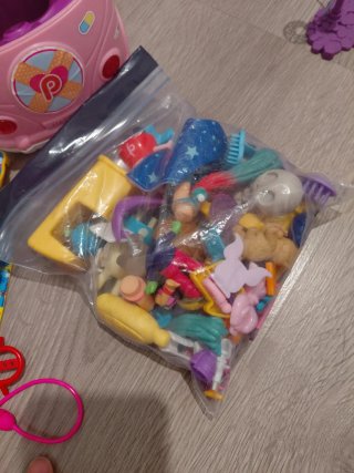 Pin y Pon Academia Terrorífica, ambulancia y ski.