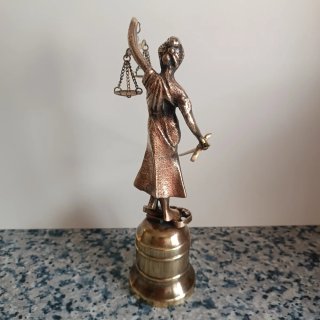 Figura Bronce Diosa Justicia Balanza Espada