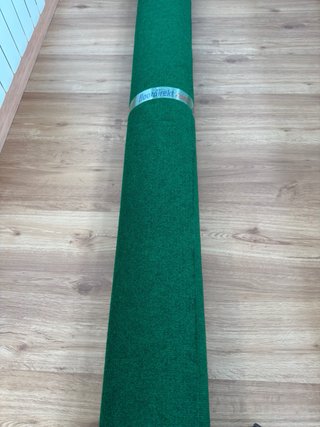 Césped artificial verde poliéster