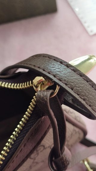 Bolso estilo icónico beige y marrón