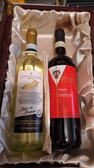 Trousse per vino con serratura dorata