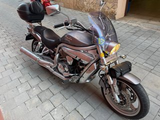 Hyosung Aquila GV-650 2006