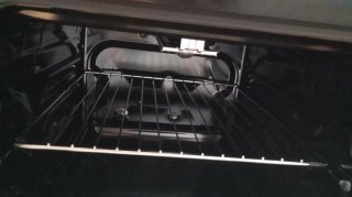 Cocina gas ciudad/butano 4 fuegos. Horno sin uso