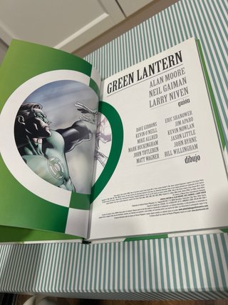 Green Lantern de Alan Moore, Neil Gaiman y Larr...