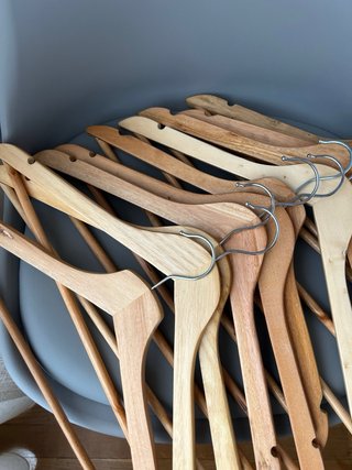 Pack 10 Perchas Madera Natural