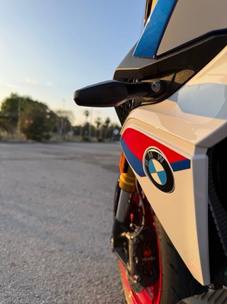 BMW F900R Sport con garantía hasta 2030