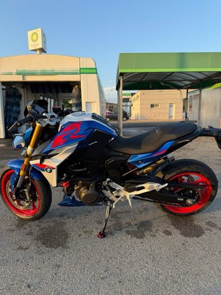 BMW F900R Sport con garantía hasta 2030