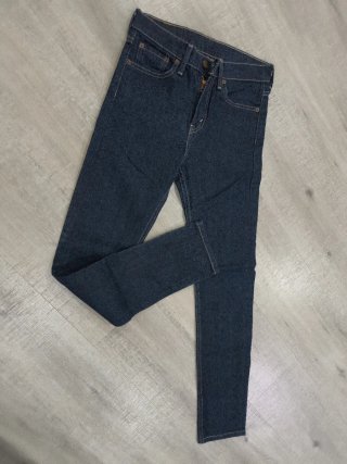 Pantalón vaquero mujer Levi's azul, modelo exclusi