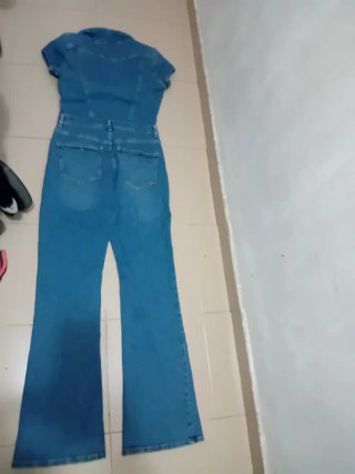 Mono vaquero Bershka Talla M