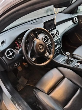 Mercedes-Benz clase 180 D 2017