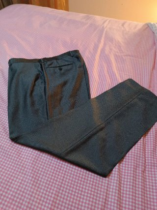 Traje de caballero gris