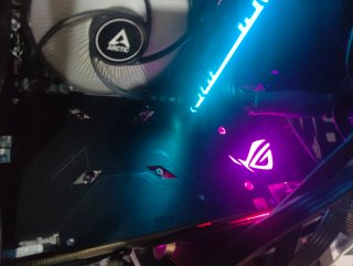 Tarjetas Gráficas AMD RX 480 8GB y RX 6700 XT 12GB