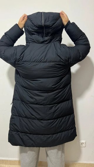 Abrigo largo acolchado Nike con capucha