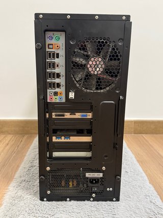 Torre Ordenador Cooler Master Negra