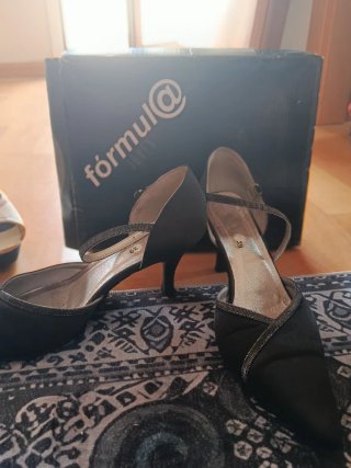 Tacones negros Fórmula Joven Talla 39