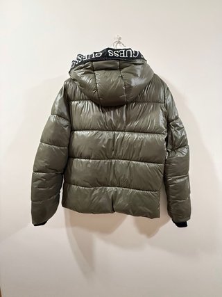Plumífero Guess Verde Brillante verdadero